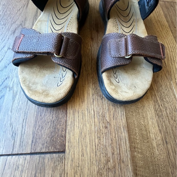 Clarks Men's Hapsford Creek Sandals Brown‎ Tumbled Leather Sz 10.5 Outdoor Beach - Picture 11 of 13